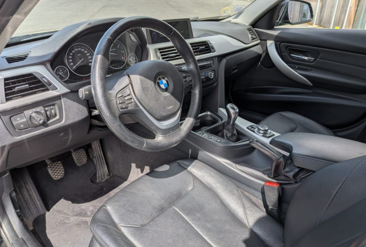 BMW Série 3  318D 2.0 D 143 EXECUTIVE / CHAINE DE DISTRIBUTION / GARANTIE 12 MOIS