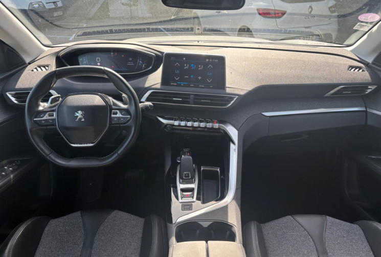 Peugeot 3008 1.2 130 cv Puretech allure Bva / Suivi complet / distribution faite / Garantie