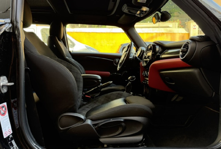 Mini Mini (F56) Cooper D pack chili 1.5 d 116 cv Boîte auto / Origine France 3em main / toit pan /