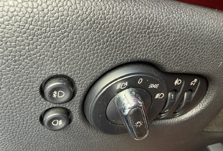 Mini Mini (F56) Cooper D pack chili 1.5 d 116 cv Boîte auto / Origine France 3em main / toit pan /