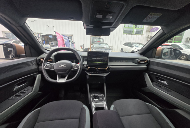 Dacia Duster EXTREME + 141 cv Hybrid HEV * Carplay sans fil * Attelage * Camera 360 * Garantie 2028 