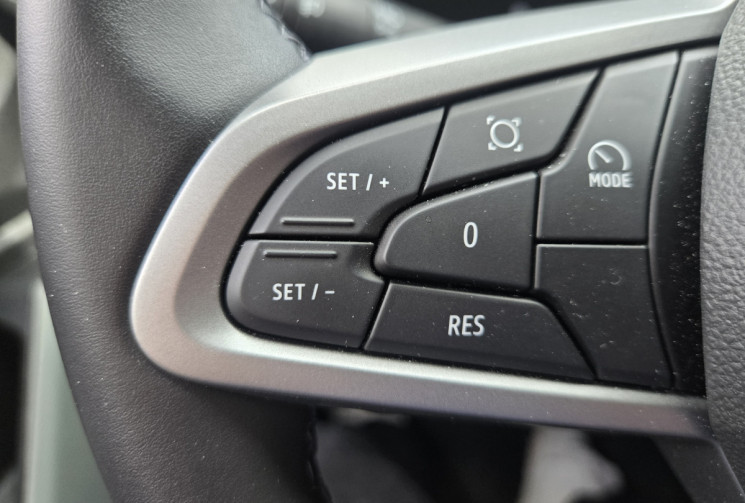 Dacia Duster EXTREME + 141 cv Hybrid HEV * Carplay sans fil * Attelage * Camera 360 * Garantie 2028 