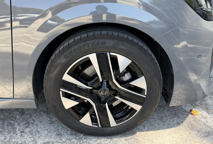 Peugeot 208 1.2 100 Allure BVM6 / 2ème Main / Caméra 360 / Carplay / Garantie Peugeot