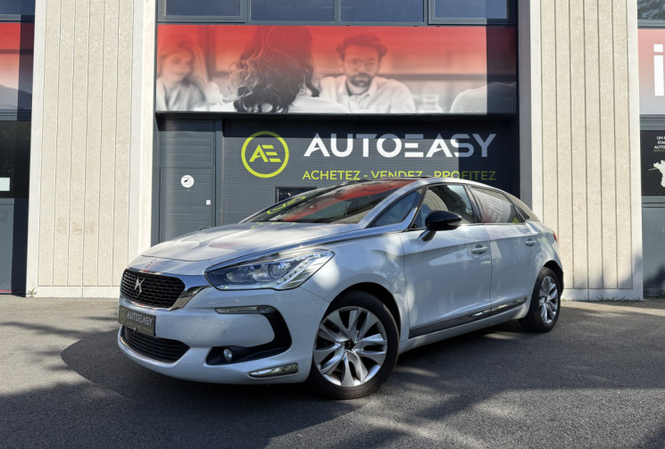 DS DS5 1.6 BLUEHDI 120 S&S SO CHIC / SUIVI COMPLET