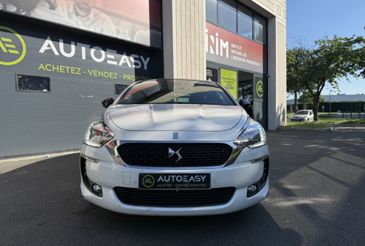 DS DS5 1.6 BLUEHDI 120 S&S SO CHIC / SUIVI COMPLET