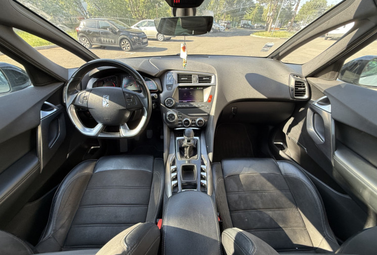 DS DS5 1.6 BLUEHDI 120 S&S SO CHIC / SUIVI COMPLET