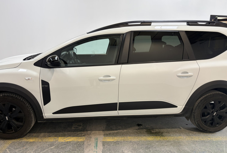 Dacia Jogger Dacia Jogger 1.0 TCe 110ch  Extreme plus 5 places Carplay attelage