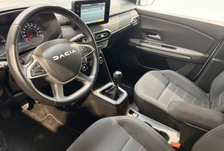 Dacia Jogger Dacia Jogger 1.0 TCe 110ch  Extreme plus 5 places Carplay attelage