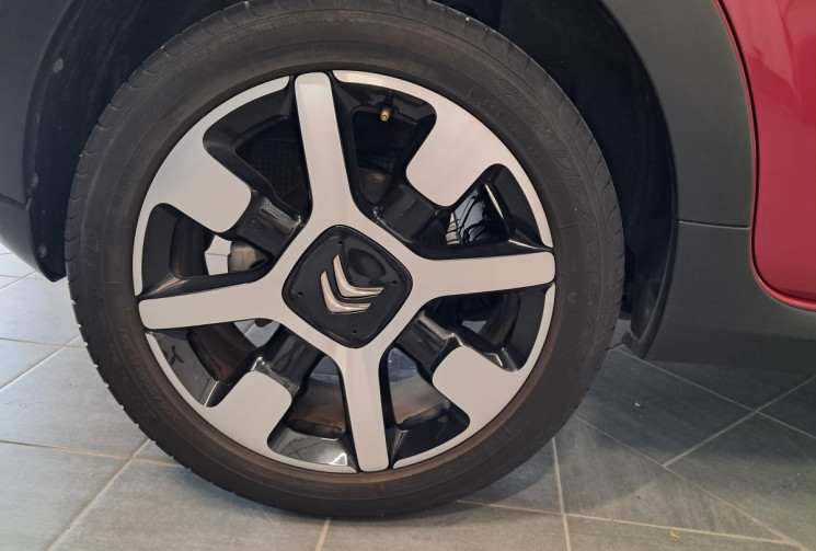 Citroën C3  III 1.2 PureTech 110 Shine EAT6 - CAMERA  - SUIVI ENTRETIEN - DISTRI OK -