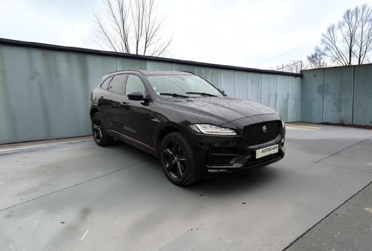 Jaguar F-Pace 240ch R-Sport *TOIT PANO OUVRANT *CAMERA *SIEGES CHAUFFANTS