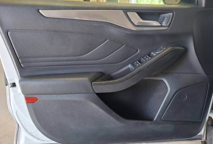 Ford Focus IV 1.0  SCTI ECOBOOST TITANIUM