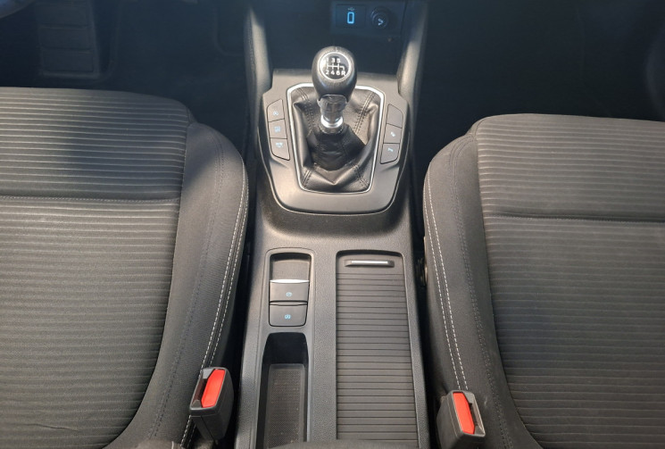 Ford Focus IV 1.0  SCTI ECOBOOST TITANIUM