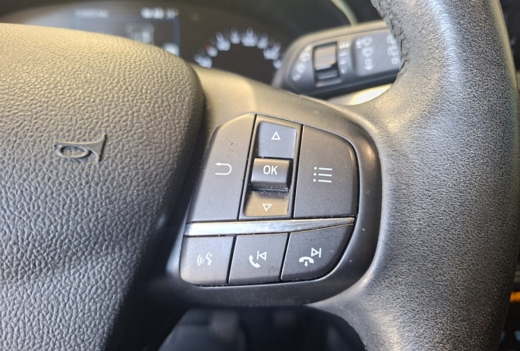 Ford Focus IV 1.0  SCTI ECOBOOST TITANIUM