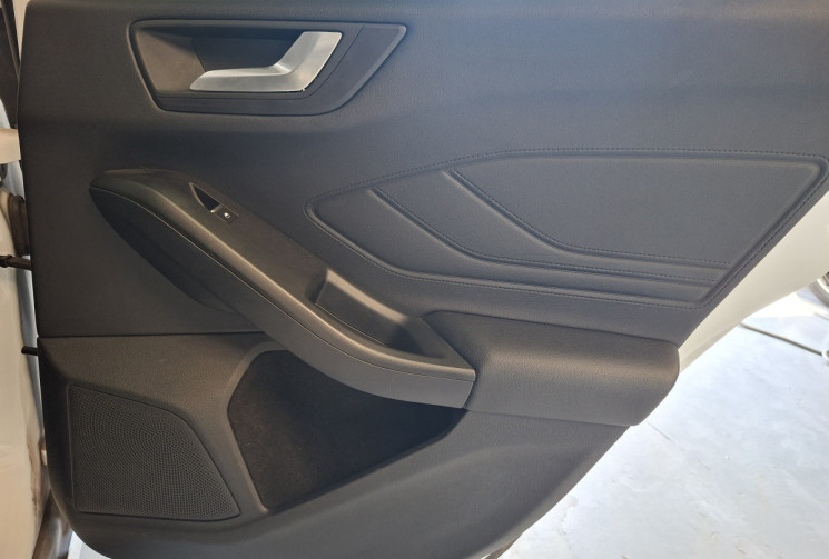 Ford Focus IV 1.0  SCTI ECOBOOST TITANIUM