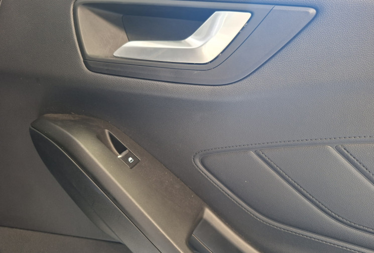 Ford Focus IV 1.0  SCTI ECOBOOST TITANIUM