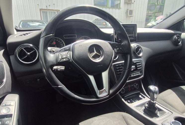 Mercedes Classe A (W176) 180 Turbo 1.6 i TURBO S&S 122 CV * 2EME MAIN * CARNET D'ENTRETIEN * CT OK 