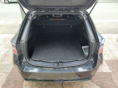 Toyota COROLLA TOURING SPT 122h BV CVT Dynamic Business
