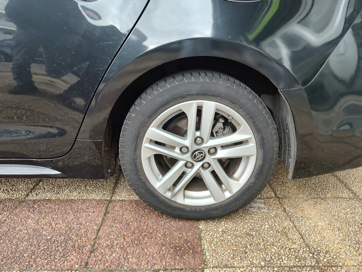 Toyota COROLLA TOURING SPT 122h BV CVT Dynamic Business