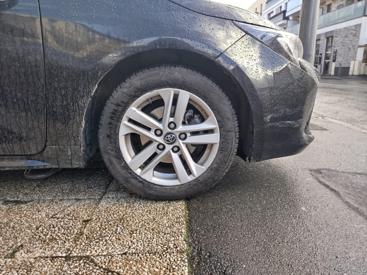 Toyota COROLLA TOURING SPT 122h BV CVT Dynamic Business