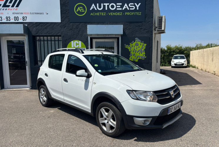 Dacia Sandero STEPWAY 1.5 DCI 90 CLIM / GPS / CT OK / DISTRIBUTION  ET RÉVISION OK / GARANTIE 6 MOIS