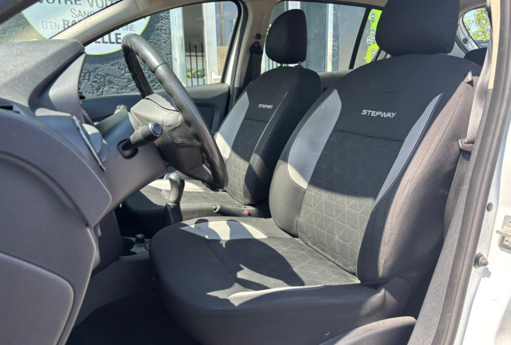 Dacia Sandero STEPWAY 1.5 DCI 90 CLIM / GPS / CT OK / DISTRIBUTION  ET RÉVISION OK / GARANTIE 6 MOIS