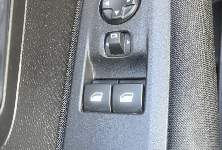 Peugeot 208 1.5 BlueHDI 100 CH ACTIVE  AUTO ECOLE / TVA récupérable