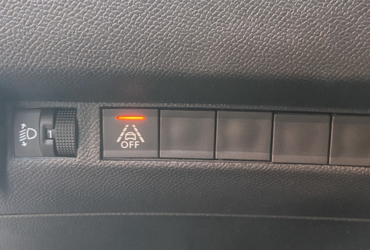 Peugeot 208 1.5 BlueHDI 100 CH ACTIVE  AUTO ECOLE / TVA récupérable