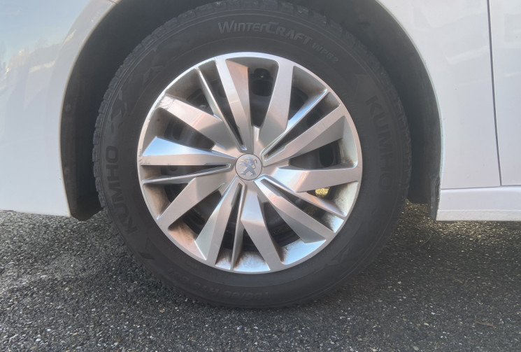 Peugeot 208 1.5 BlueHDI 100 CH ACTIVE  AUTO ECOLE / TVA récupérable