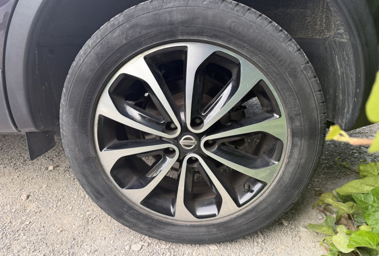 Nissan Qashqai  1.5 dCi 110cv Tekna / Toit Panoramique / Caméra 360 / GPS / Très Faible Kilométrage 