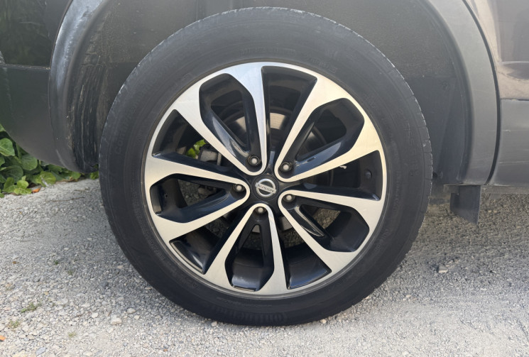 Nissan Qashqai  1.5 dCi 110cv Tekna / Toit Panoramique / Caméra 360 / GPS / Très Faible Kilométrage 