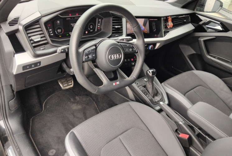 Audi A1  Sportback 30 1.0 TFSI S-Tronic7 116ch SLINE - 1°Main