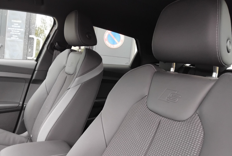 Audi A1  Sportback 30 1.0 TFSI S-Tronic7 116ch SLINE - 1°Main