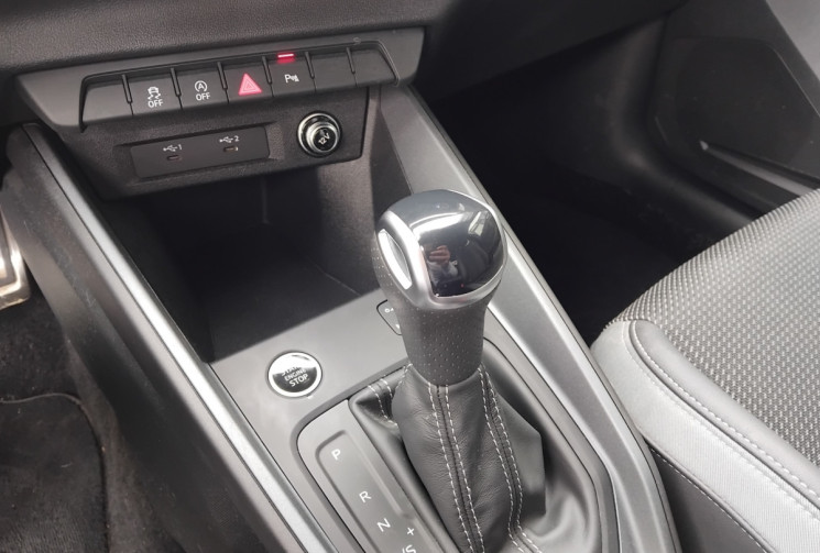 Audi A1  Sportback 30 1.0 TFSI S-Tronic7 116ch SLINE - 1°Main