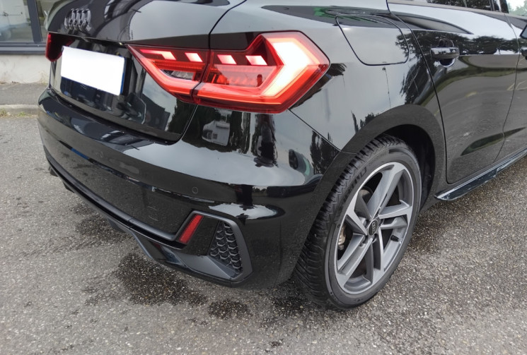 Audi A1  Sportback 30 1.0 TFSI S-Tronic7 116ch SLINE - 1°Main