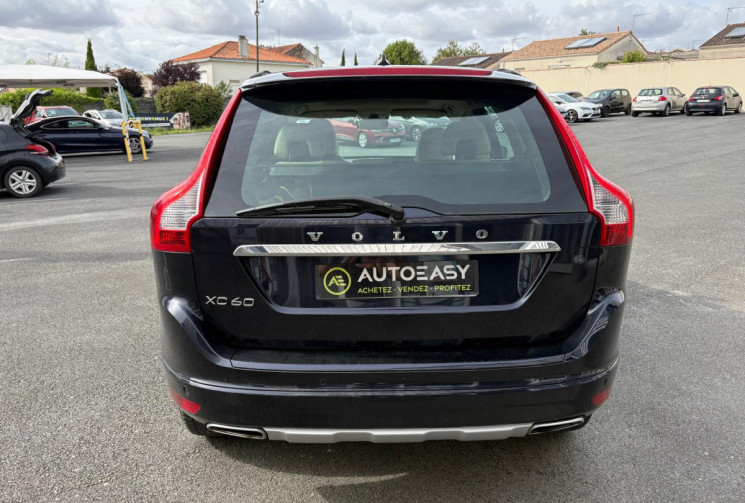 Volvo XC60 PHASE 2 D4 2.0 TDI FWD GEARTRONIC 190 MOMENTUM / TOIT OUVRANT / GARANTIE 12 MOIS