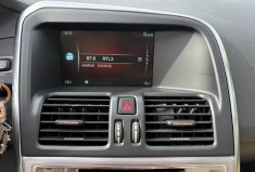 Volvo XC60 PHASE 2 D4 2.0 TDI FWD GEARTRONIC 190 MOMENTUM / TOIT OUVRANT / GARANTIE 12 MOIS