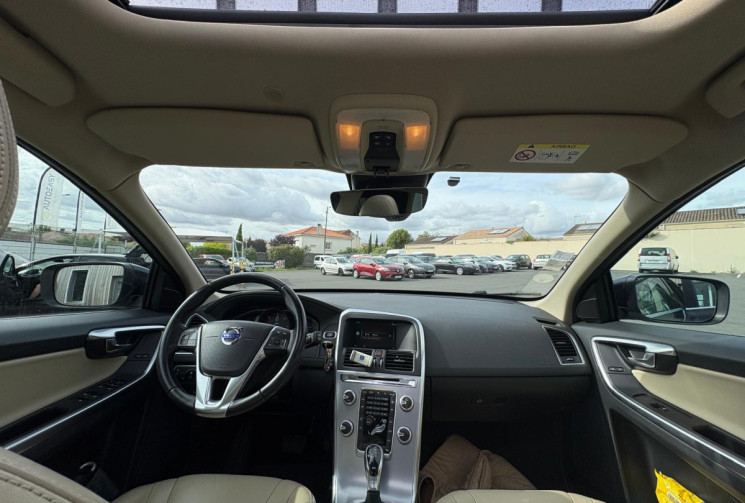 Volvo XC60 PHASE 2 D4 2.0 TDI FWD GEARTRONIC 190 MOMENTUM / TOIT OUVRANT / GARANTIE 12 MOIS