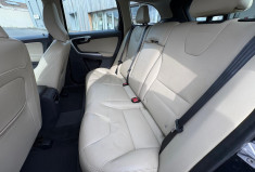 Volvo XC60 PHASE 2 D4 2.0 TDI FWD GEARTRONIC 190 MOMENTUM / TOIT OUVRANT / GARANTIE 12 MOIS