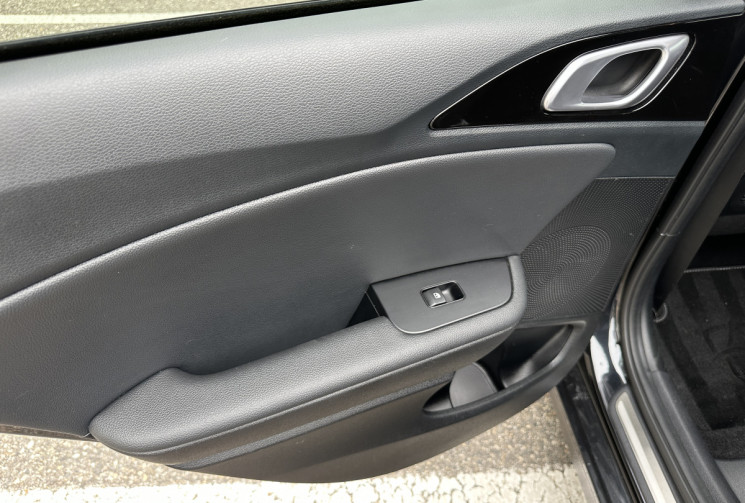 Kia Ceed GT-Line Premium 1.6 CRDi 16V Eco-Dynamics+ DCT7 / Entretien Kia 100%