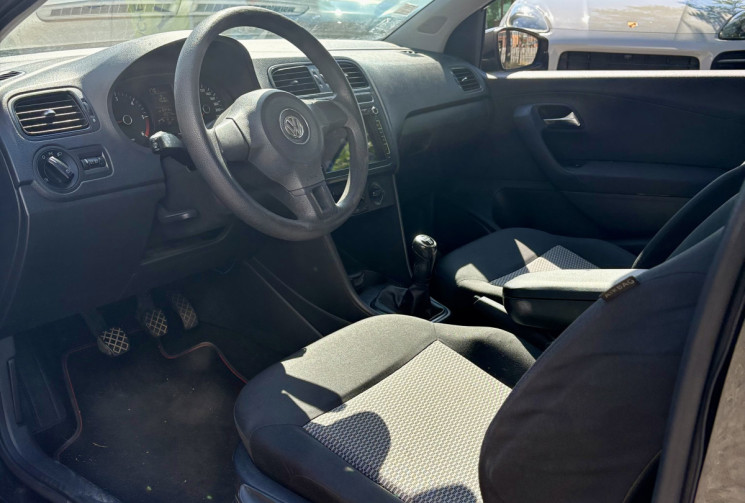 Volkswagen Polo 1.2 TDI 75cv Confortline 3p / 184000km / 2012 