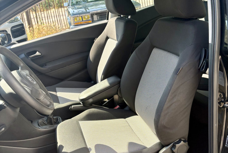 Volkswagen Polo 1.2 TDI 75cv Confortline 3p / 184000km / 2012 