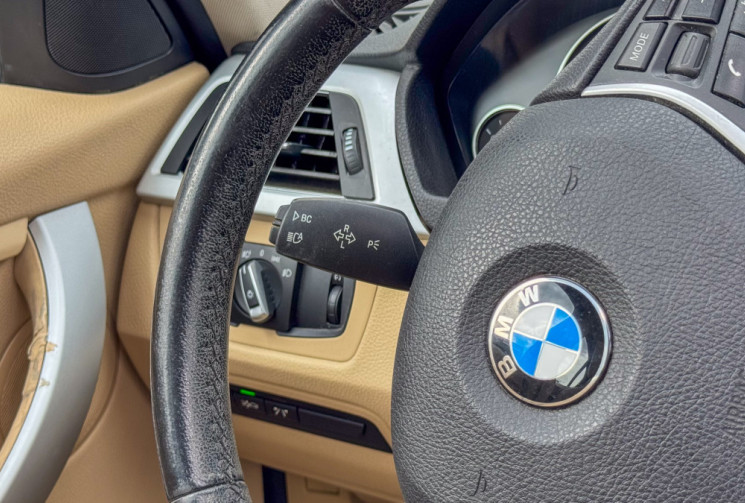 BMW Série 3 335i ActiveHybrid 3 Luxury Batterie neuve Toit Ouvrant Head Up Hifi Caméra Cuir Keyless