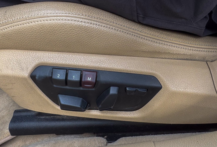 BMW Série 3 335i ActiveHybrid 3 Luxury Batterie neuve Toit Ouvrant Head Up Hifi Caméra Cuir Keyless