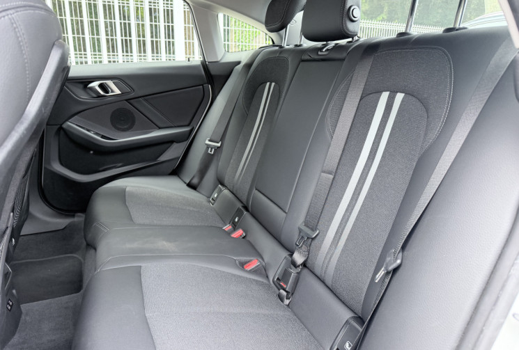 BMW SERIE 2 GRAN COUPE F44 216d 116 DKG7  Business Design * 1ère main / Entretien BMW / En stock