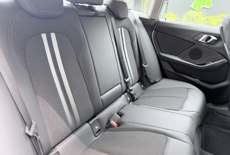 BMW SERIE 2 GRAN COUPE F44 216d 116 DKG7  Business Design * 1ère main / Entretien BMW / En stock