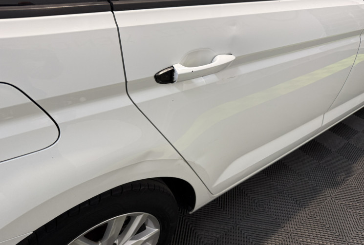 Volkswagen Touran 1.6 TDI 110ch Trendline DSG7 7 places