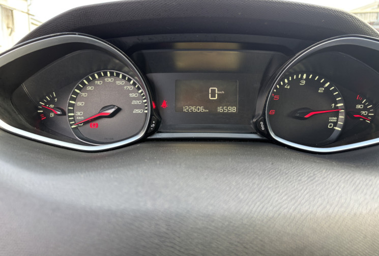 Peugeot 308 1.6 HDI 115 ACCES
