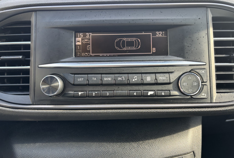 Peugeot 308 1.6 HDI 115 ACCES