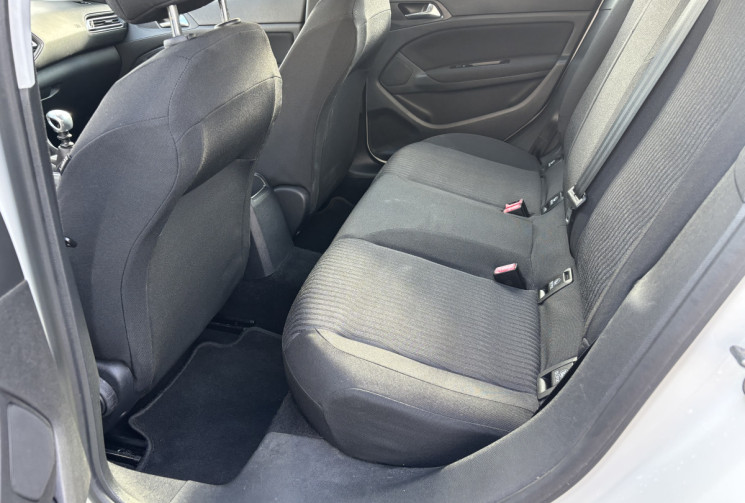 Peugeot 308 1.6 HDI 115 ACCES