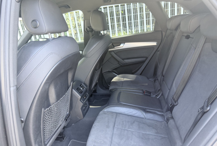 Audi Q5 40 TDI 204 MHEV S-LINE Quattro Mild Hybrid * Français / Entretien suivi Audi 